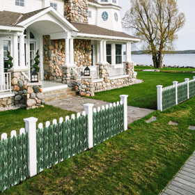 KASZOO realistic ivy leaves create a lush privacy backdrop.