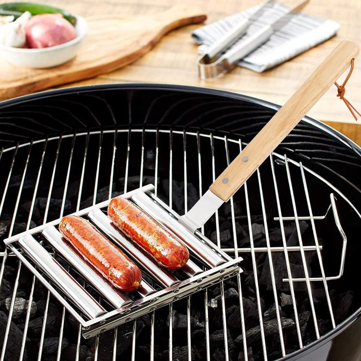 KAYCROWN hot dog roller holding five sausages for efficient cooking