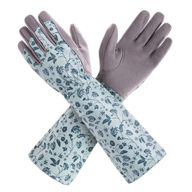 KAYGO women's garden gloves long-sleeve provide forearm protection during tasks.