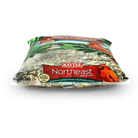 Kaytee birds enjoying regional blend demonstrates successful backyard feeding.