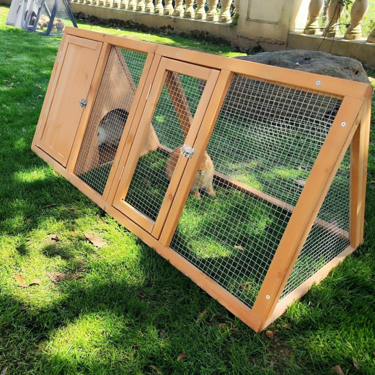 Kecreque rabbit hutch easy clean latch simplifies daily upkeep.