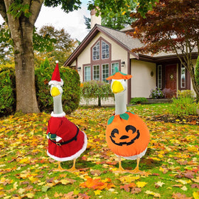Kedaijin Christmas goose outfit sparks festive lawn decor.