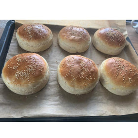Keewah burger ring bun press use shows even patty prep.