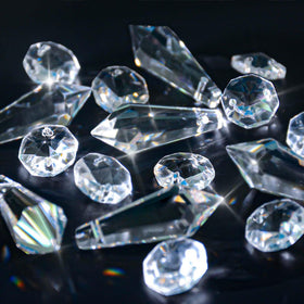 Kehail outdoor-prism resists weather and fading for long-lasting sparkle.