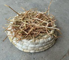 Kela Tipi 100% natural wheat straw stays weed-seed free and germination-free for use.