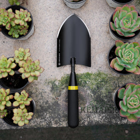 Kemaier cotton-rubber handle offers slip-proof, waterproof grip.