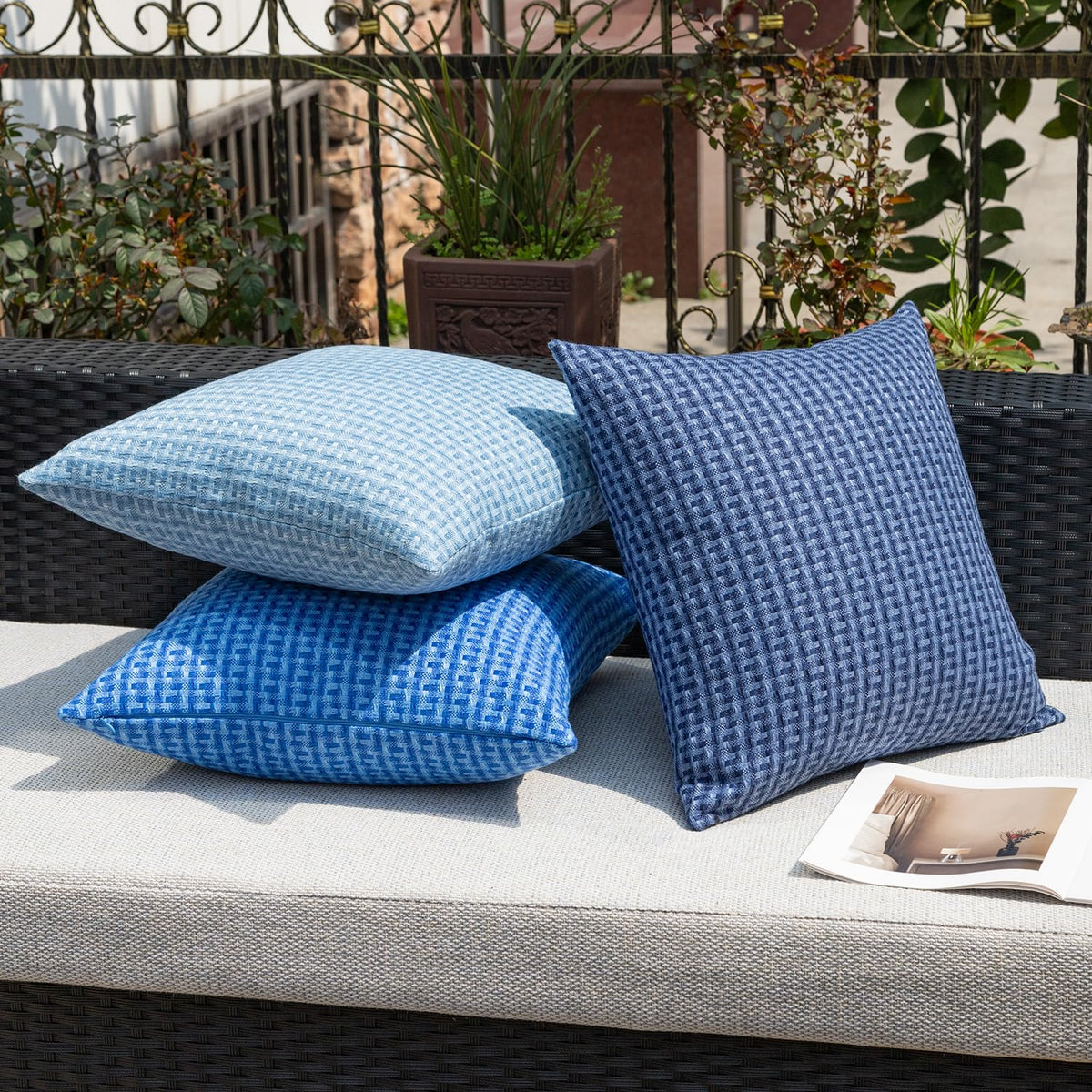 Kevin Textile easy-care pillow cover machine washable and fade-friendly.