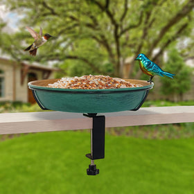 Keygift smooth-surface bowl for easy cleaning and quick refilling.