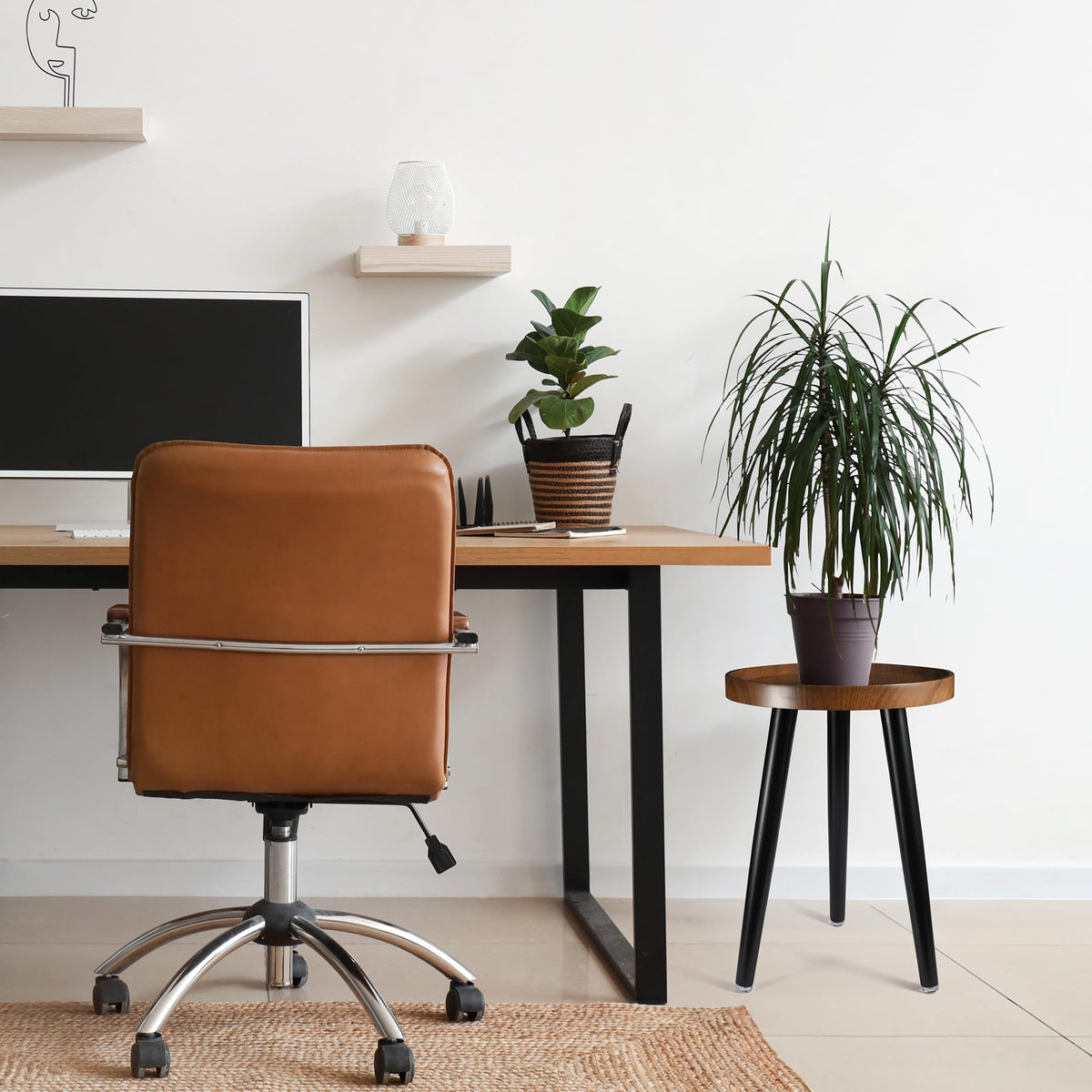 KGPLOME wooden plant stand with stable rubberwood legs.