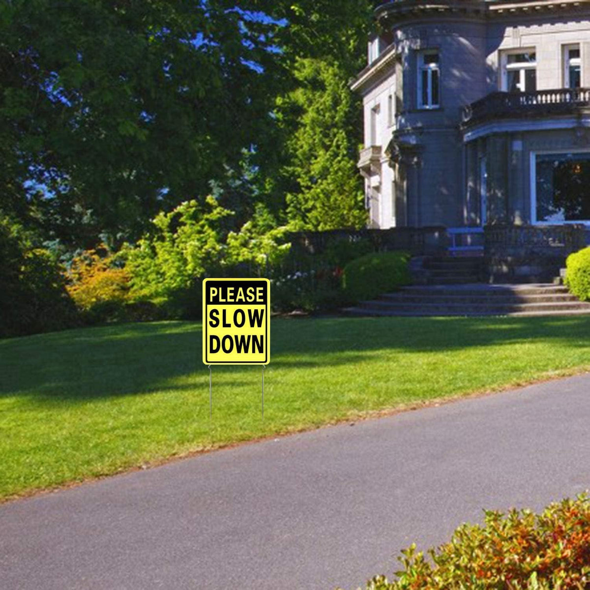 Kichwit sign includes two metal stakes for tool-free installation.