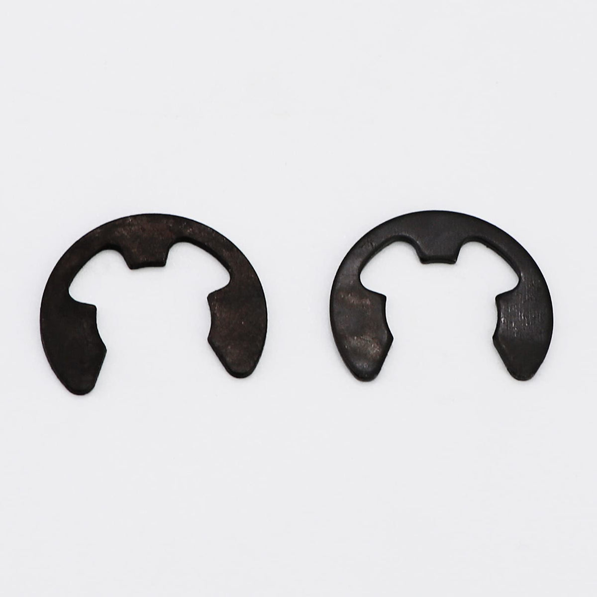 Kipa assembly tip warm-installation note aids easier fitting in cold conditions.