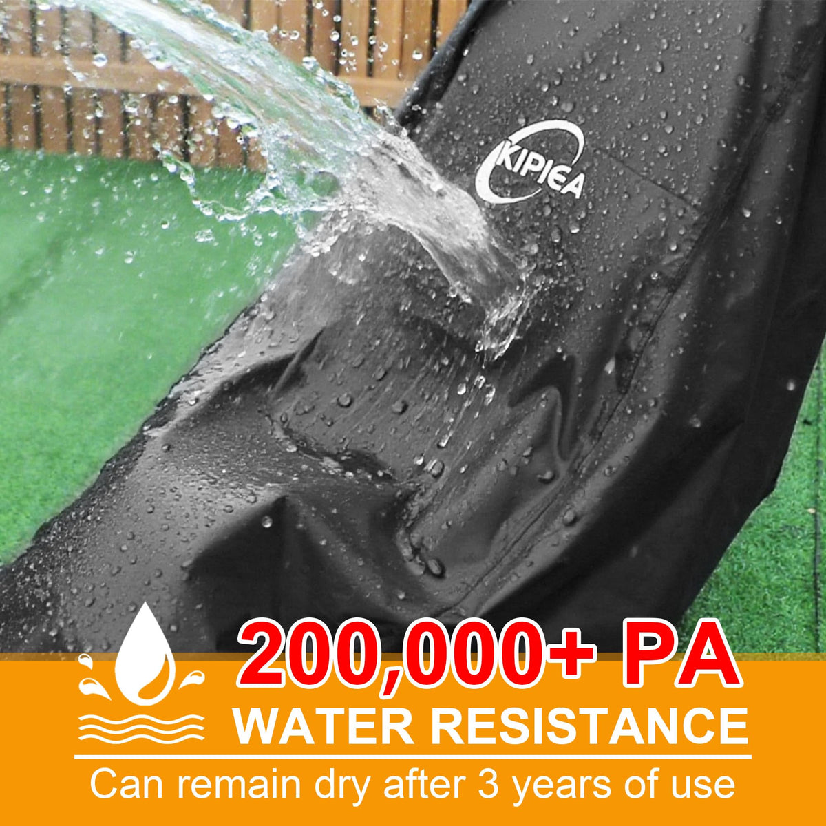 Easy-clean Kipiea cover wipes clean to remove dirt