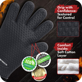 Kitchen Perfection waterproof-silicone-layer keeps hands dry while lifting steaming pots.