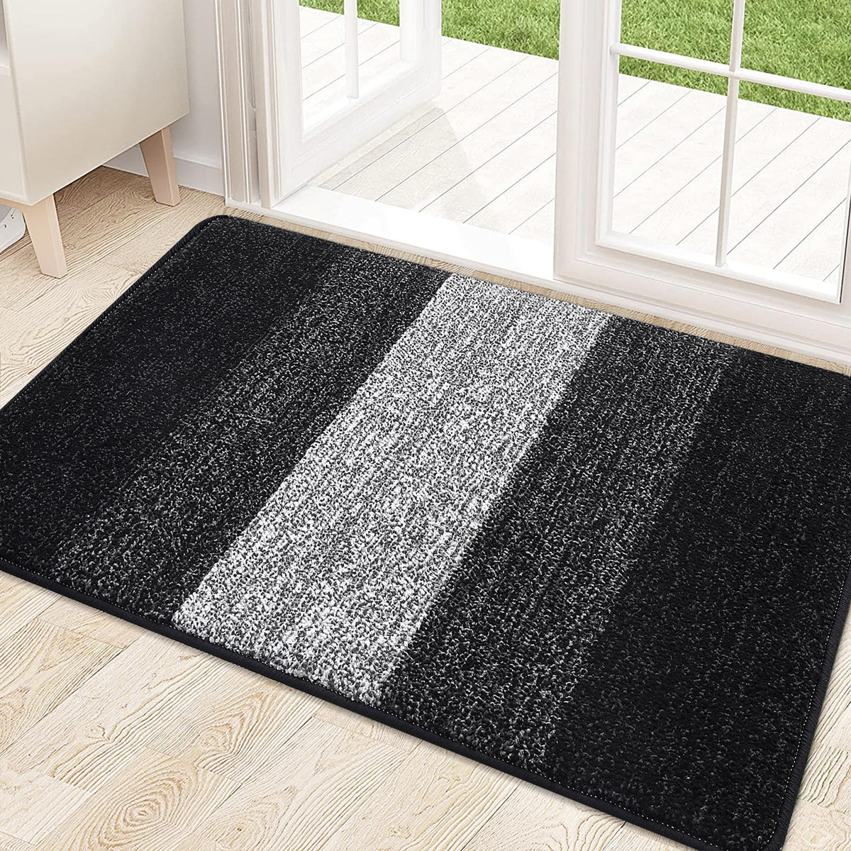 Kitinjoy doormat texture closeup showing absorbent fibers for moisture control