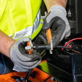 1500V DC insulation feature on Klein Tools 68426S for safer PV work.