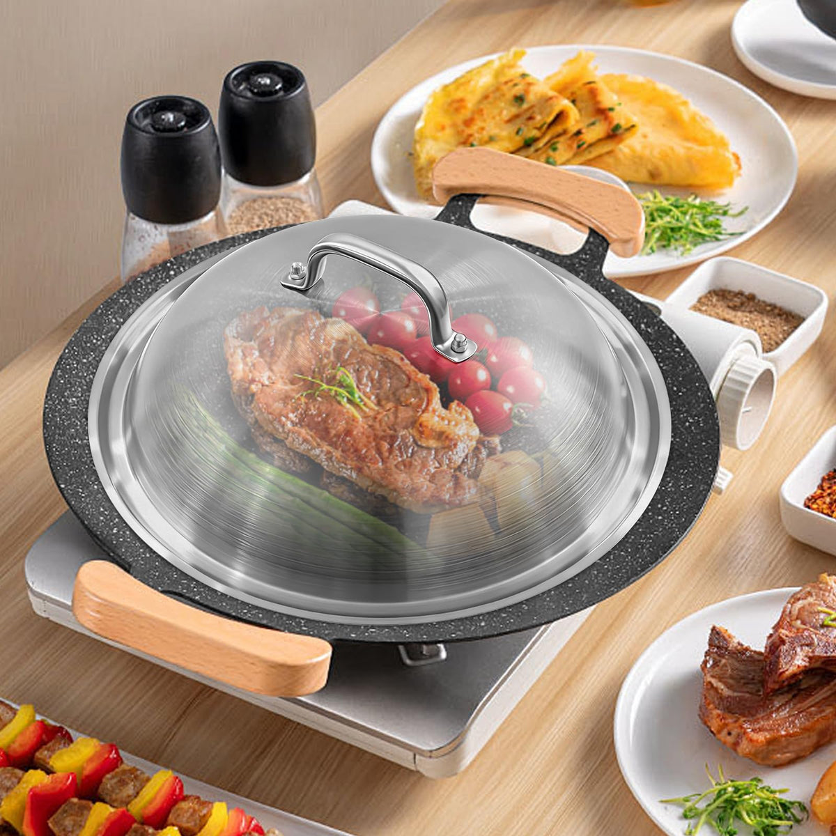 Komokeru dishwasher-safe dome for easy cleaning after grilling.