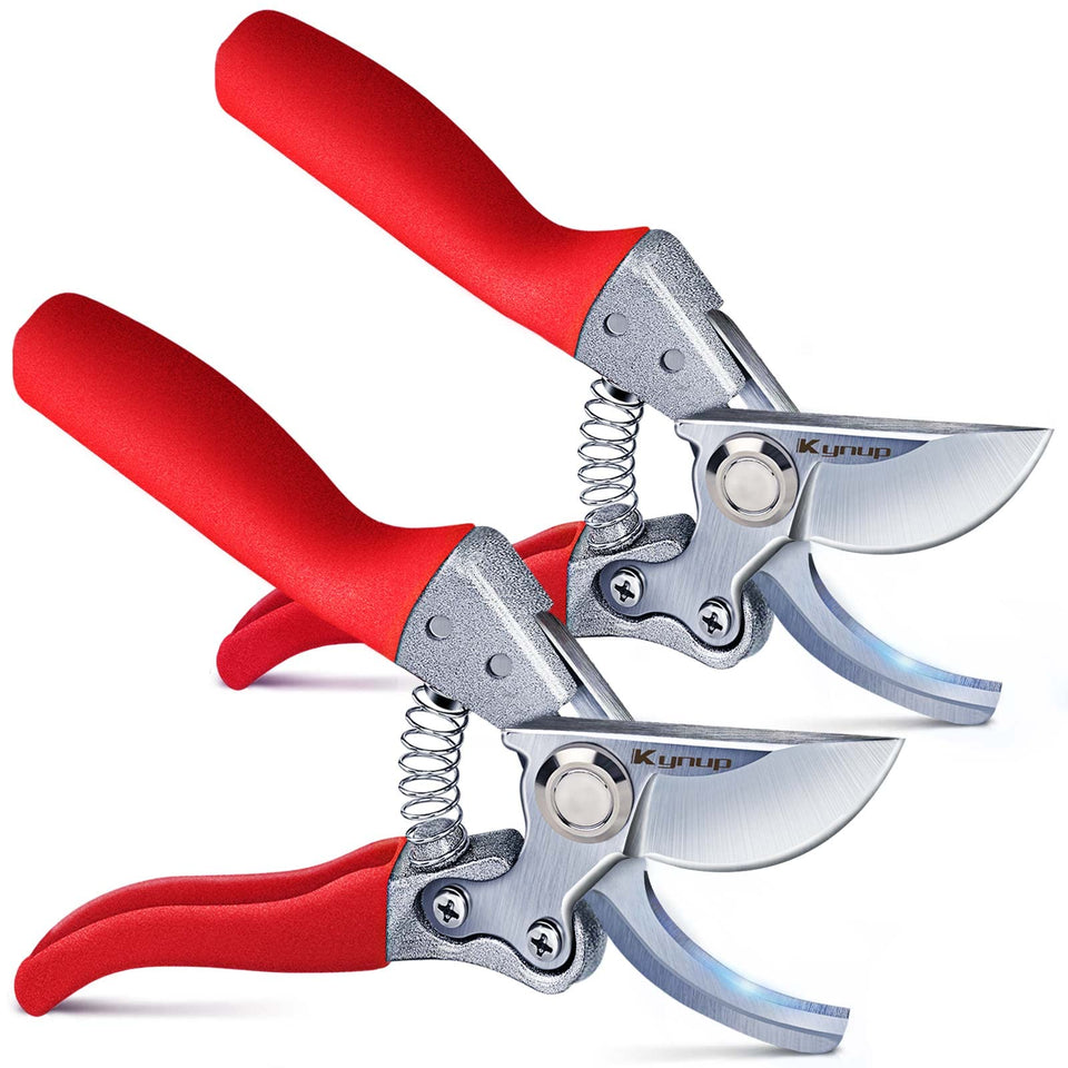 Kynup pruning shears with ergonomic handle for comfortable pruning.