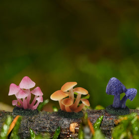 Lamnes resin mushrooms are waterproof and durable for indoor or outdoor displays