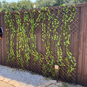 LANDGARDEN willow fence installation focuses on simple rivet connections