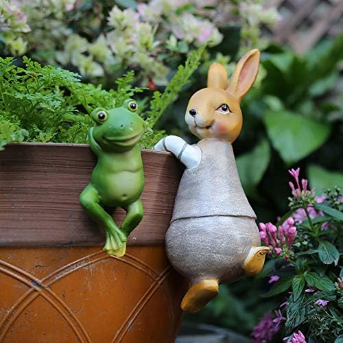 LANDOR hand-painted frog ornaments showcase detailed texture and color.