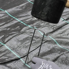 LANIAKEA garden stakes simplify securing ground covers and edging along borders.
