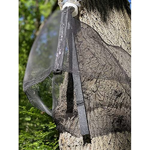 LanternFly Trap Co installation steps demonstrating quick, tool-free setup