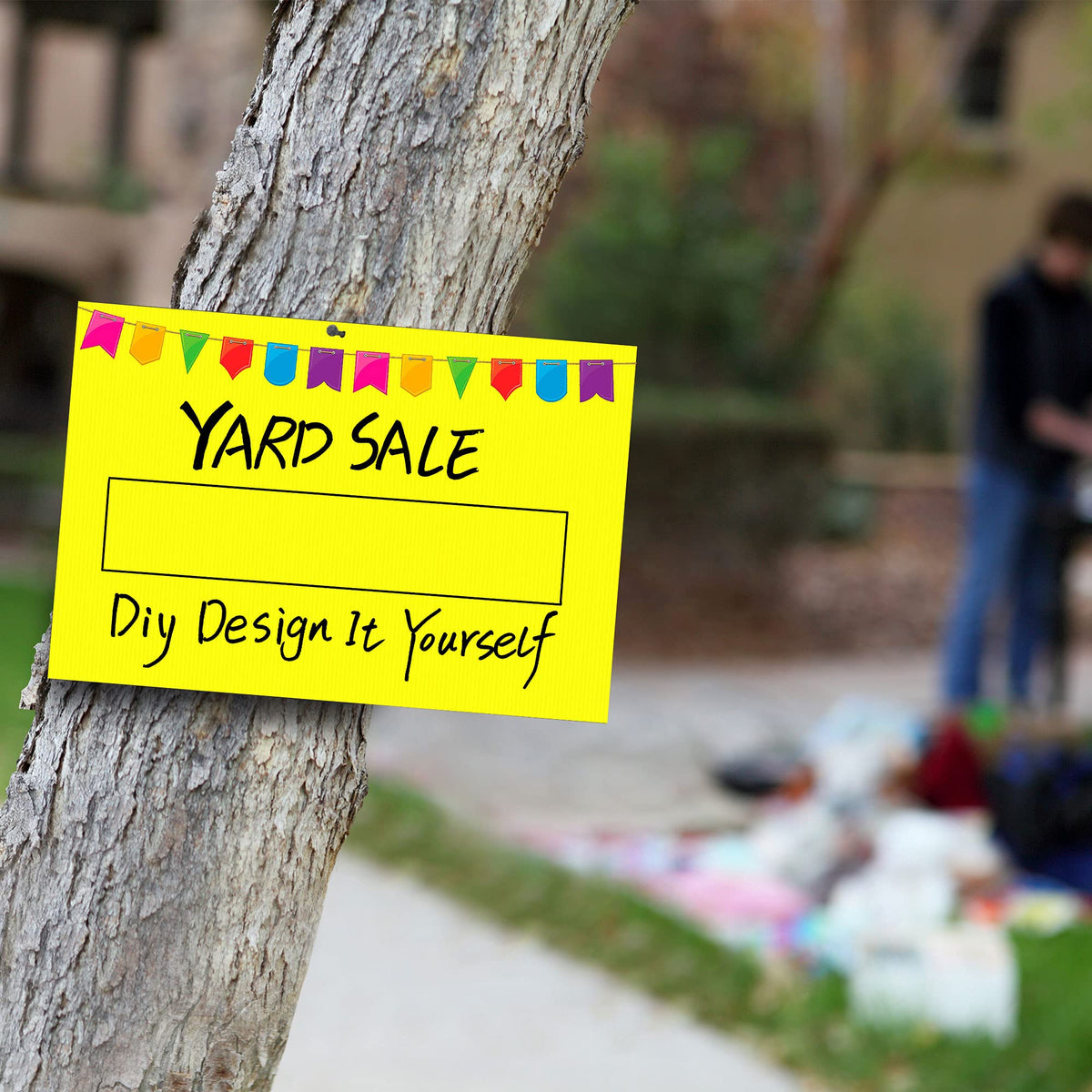 LARREEDE outdoor signs support single or double-sided messaging.