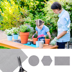 Lasuroa cut-to-fit mesh pad for easy pot customization.