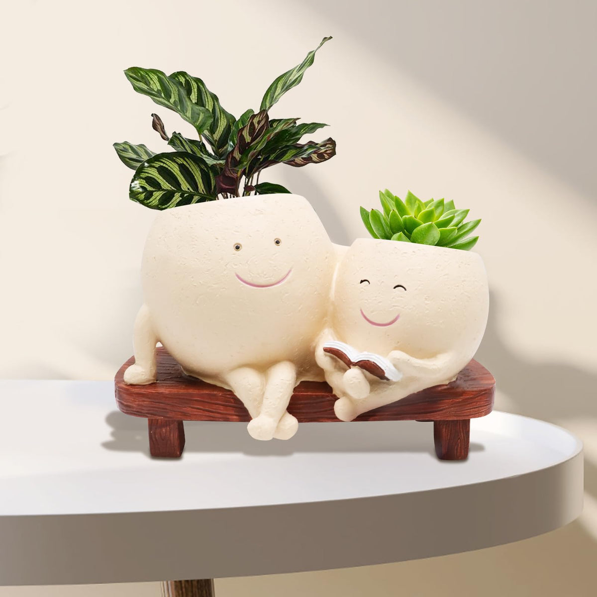 LAUGOKOBE Smily Face Planter Pot front view adds cheerful desk decor.