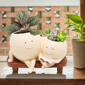 LAUGOKOBE Smily Face Planter Pot mother-daughter design for cozy corners.