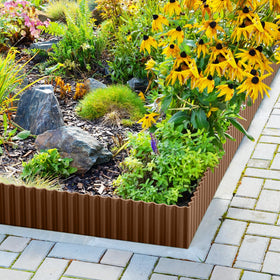 LAVEVE border installation shows easy setup for yards and paths.