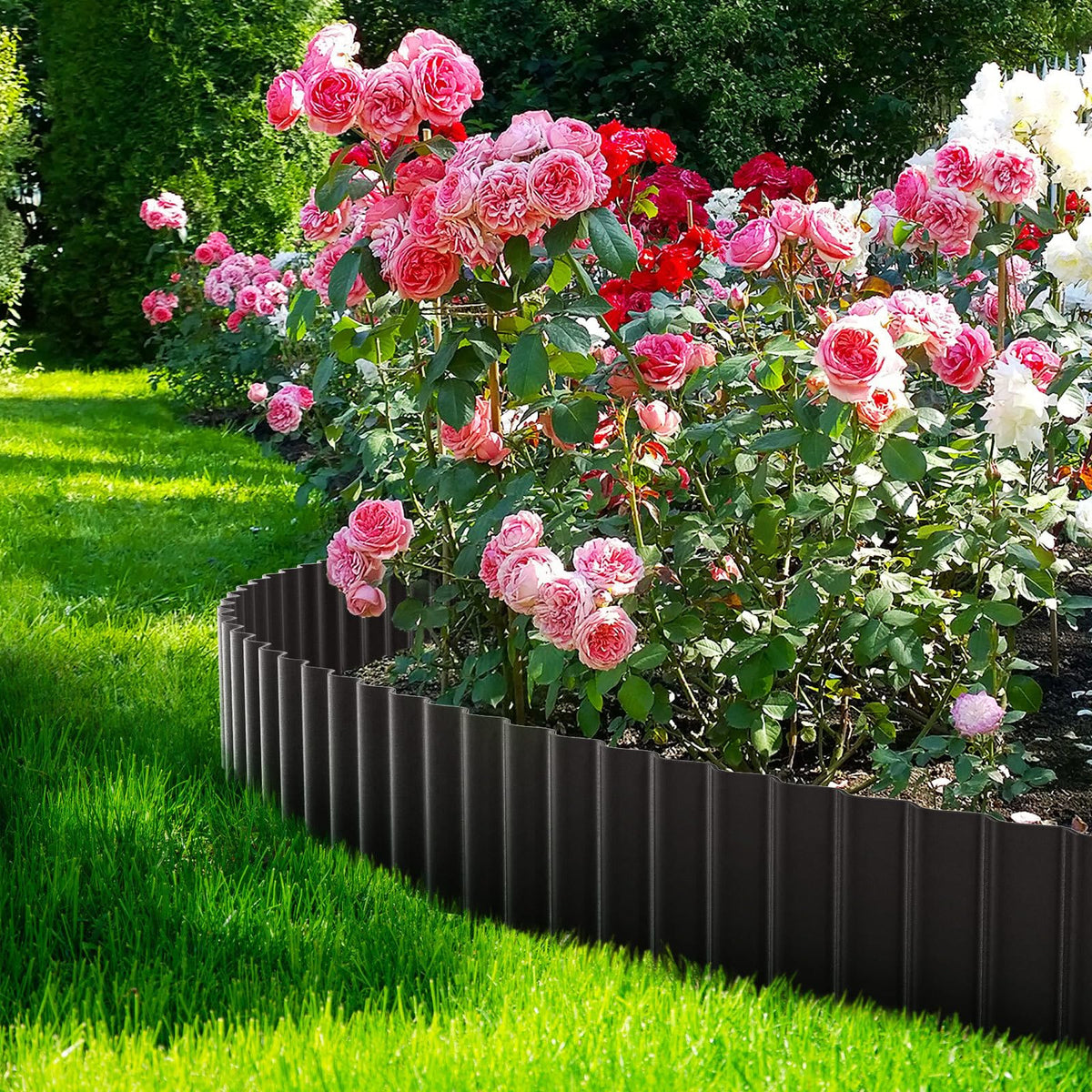 LAVEVE corrugated-edging-flower-bed-visual enhances garden aesthetics with modern metal styling.
