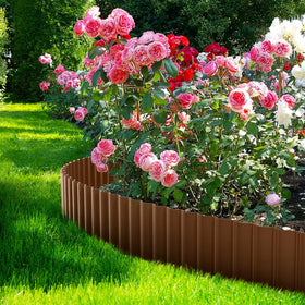 LAVEVE edging defines lawn and flower bed borders with flexibility.