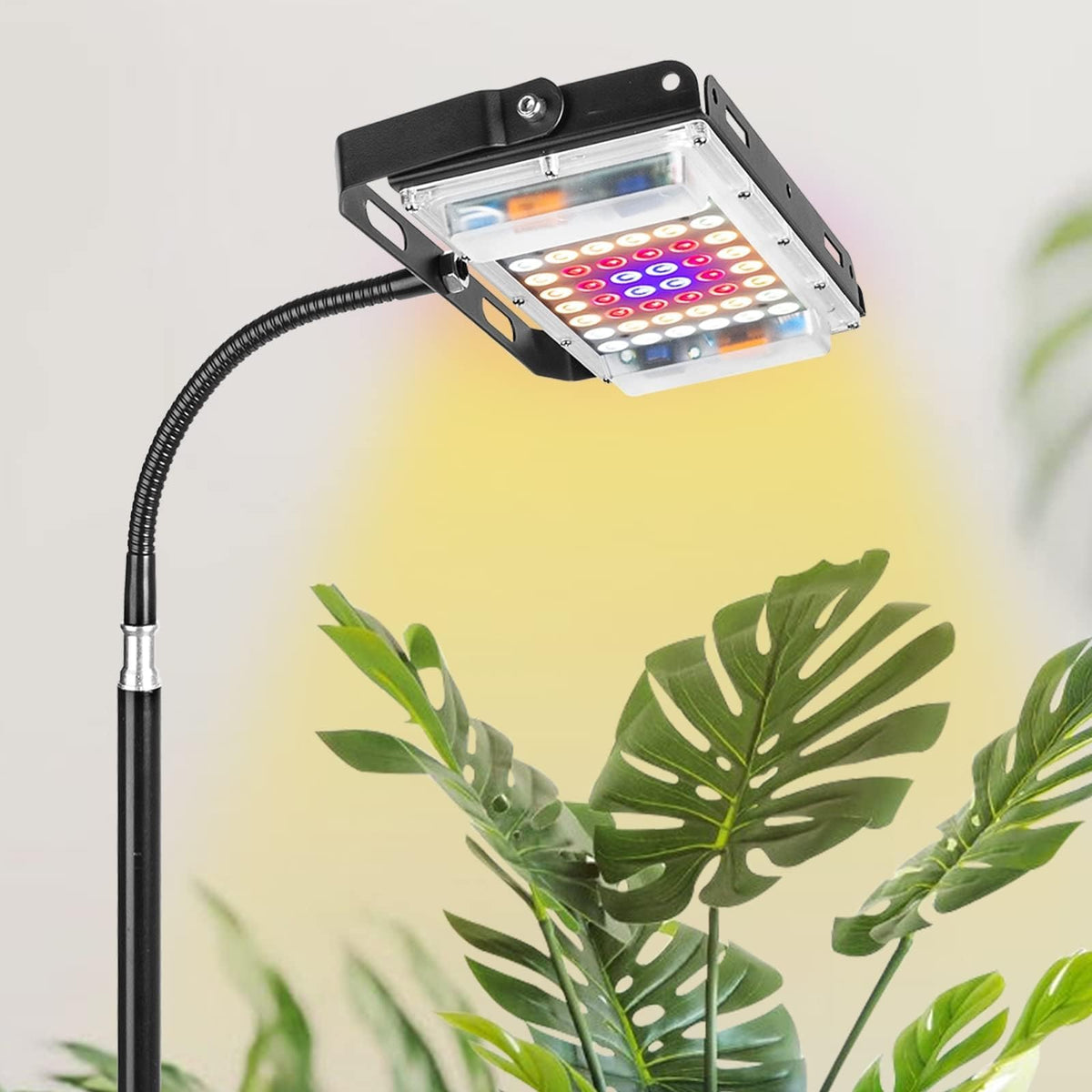 LBW Six brightness levels tailor light for each growth stage.