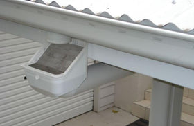 Leaf Eater Advanced RHAD100 compatible with 4-inch gutters for larger systems