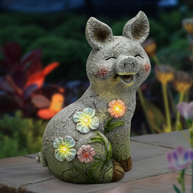 Leekung waterproof IP65 pig statue withstands rain and snow.