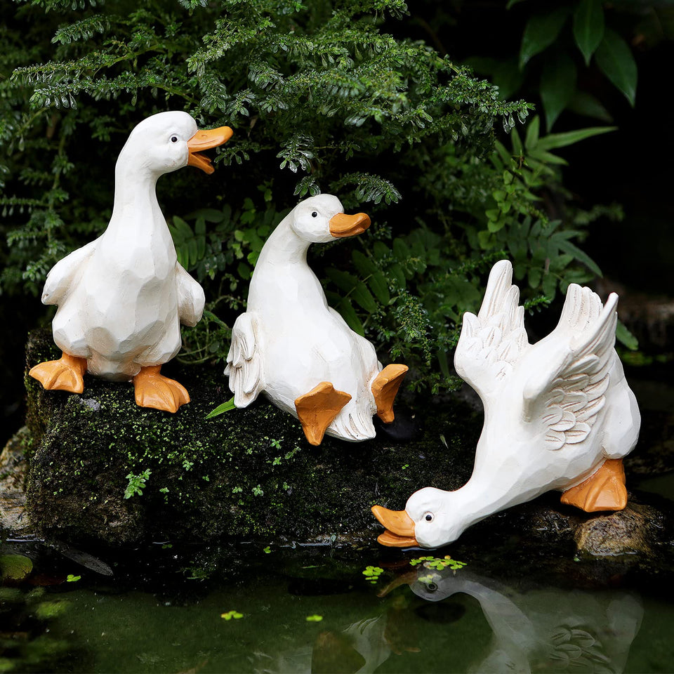 LEGIFO Duck Yard Decorations: three resin ducks for a charming front porch display