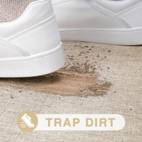 LEKEEPGO front-door mat absorbs moisture and scrapes dirt before it spreads.