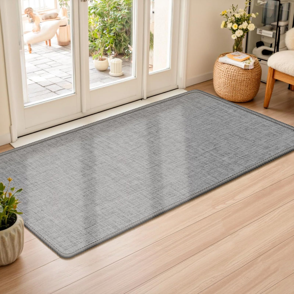 LEKEEPGO ultra thin door mat in grey with moisture and dirt trapping action.
