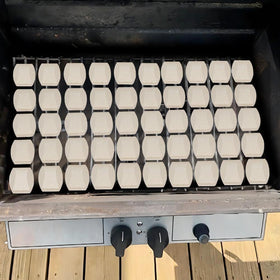 Durable Leship ceramic blocks resist high temperatures for longer grill life.