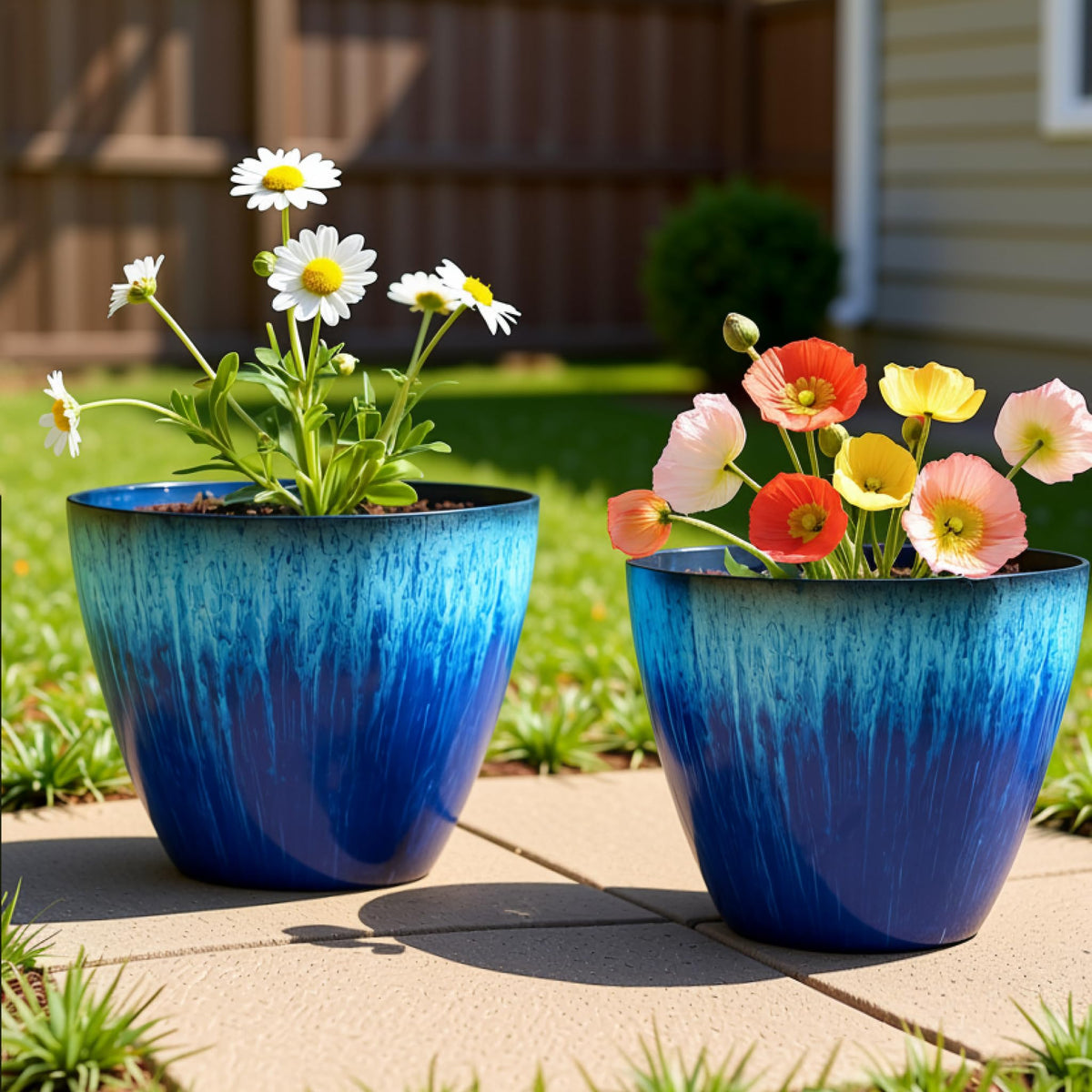 LESOASIS planter on a balcony for outdoor greenery and easy maintenance.
