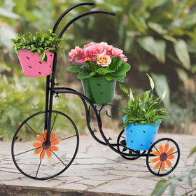 LEWIS&WAYNE planter with drainage holes supports flexible planting options.
