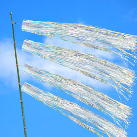 Lewtemi silver holographic windsock reflects light to deter birds.