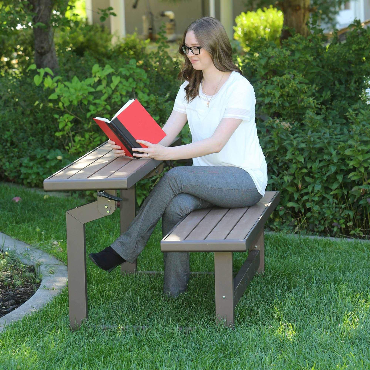 LIFETIME 60054 ultra-stable design supports seating and table use.