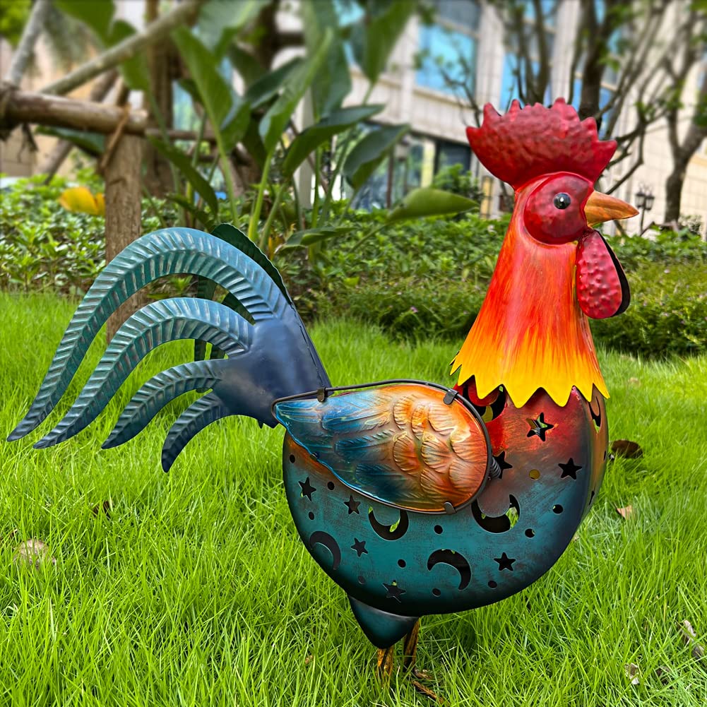 LIFFY garden patio lawn rooster statue as a charming outdoor centerpiece.