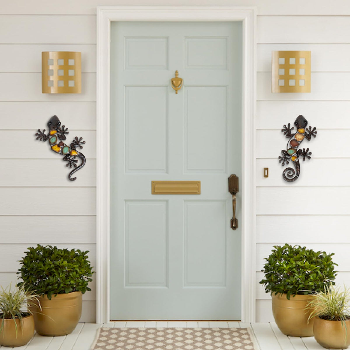 LIFFY gecko wall decor for garden or porch adding color