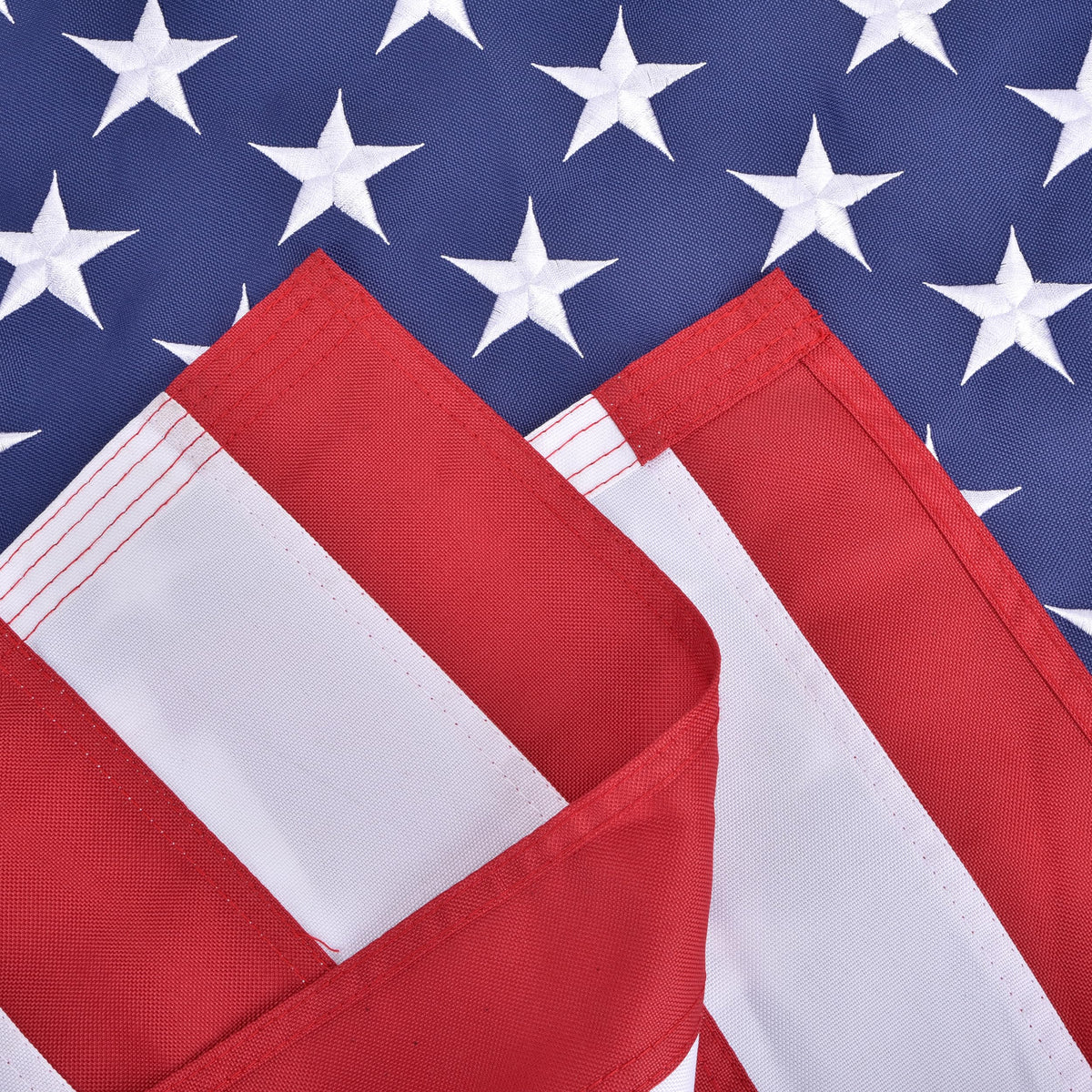 Lifraon flag features four-row fly hem for enhanced durability.