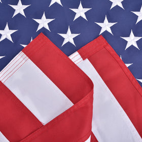 Lifraon flag features four-row fly hem for enhanced durability.