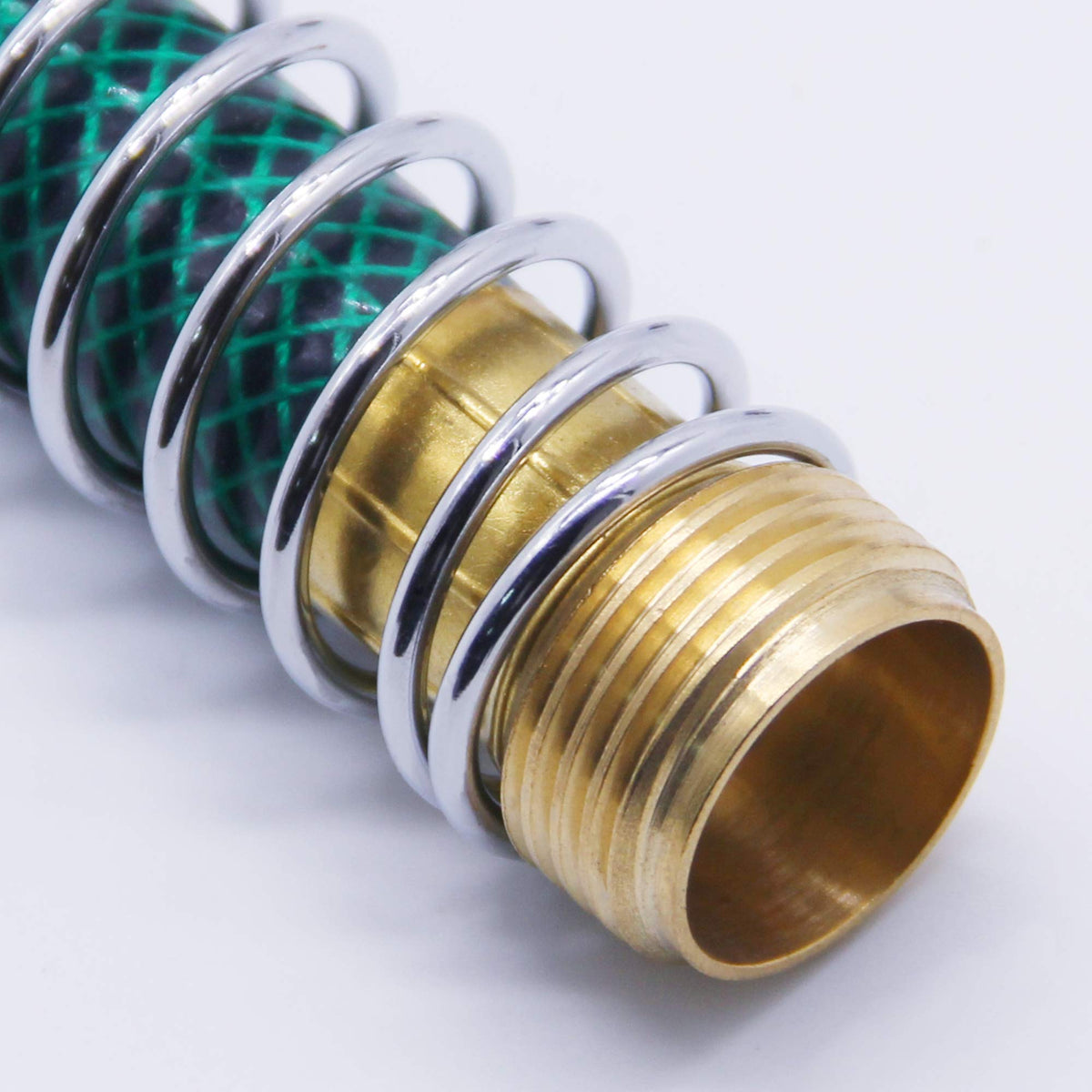 Lifynste three-quarter-inch-thread compatibility for quick hose attachment.