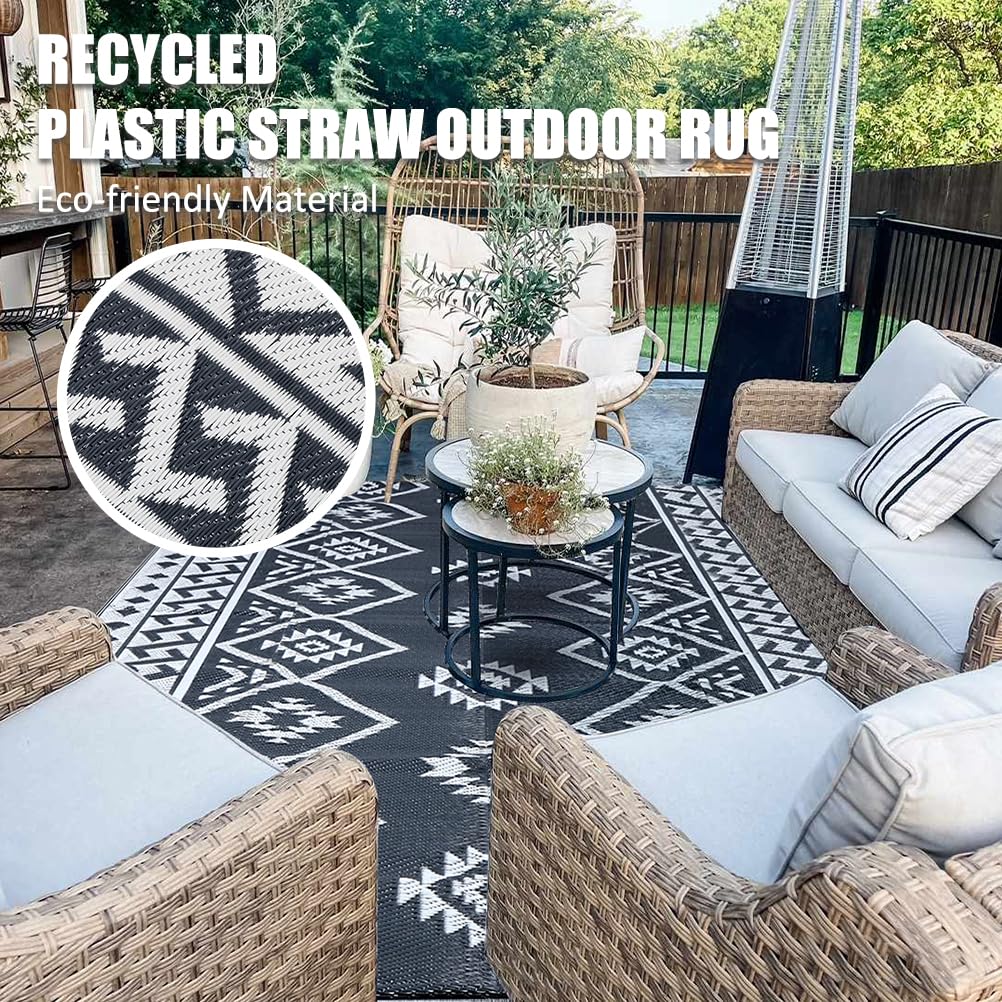 LILIOFFIC color-pop rug brightens balconies and patios outdoor spaces
